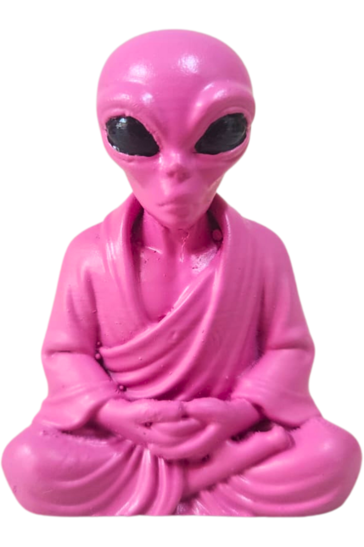 Alien meditando 1