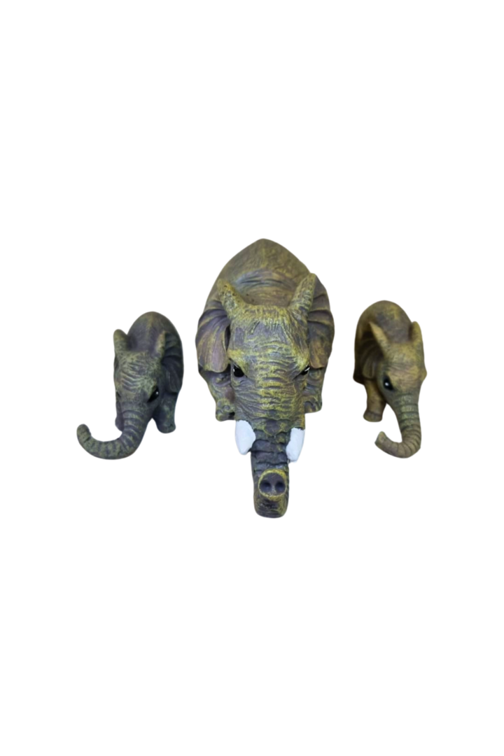 Elefante pendurado 1