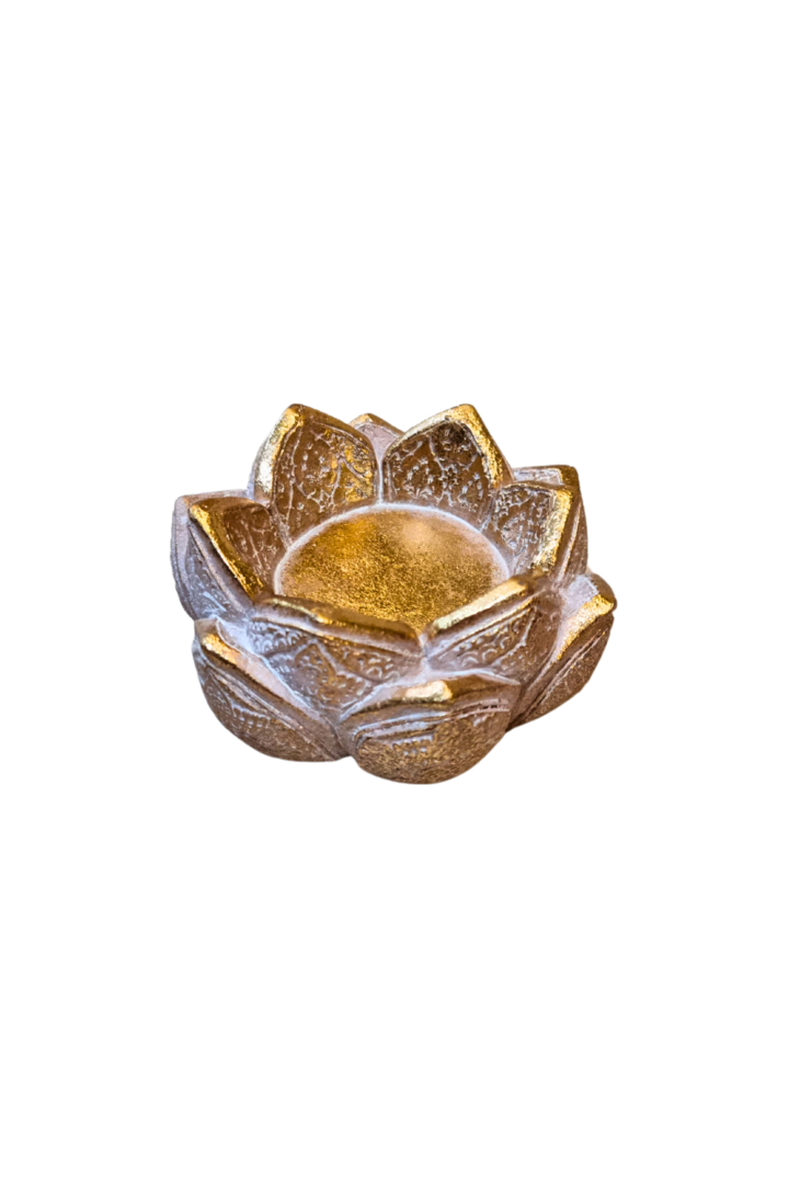 Porta vela flor de lotus resina 1