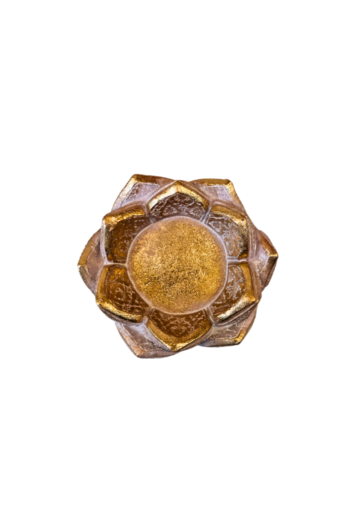 Porta vela flor de lotus resina 3